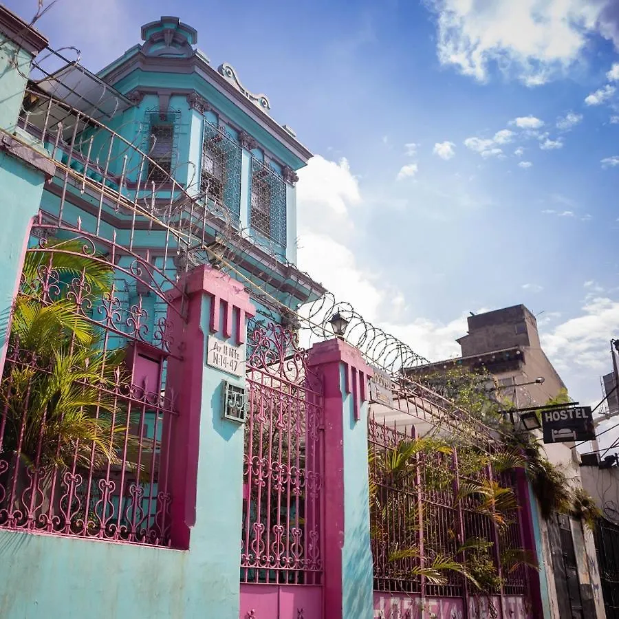 Hostel La Antigua Capsula Cali